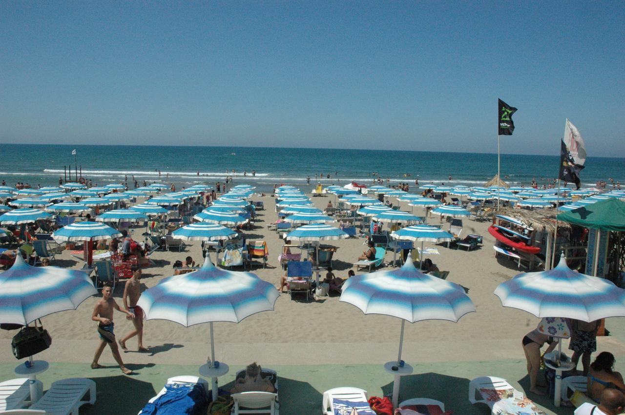 Hotel Rosy Battipaglia Exterior foto